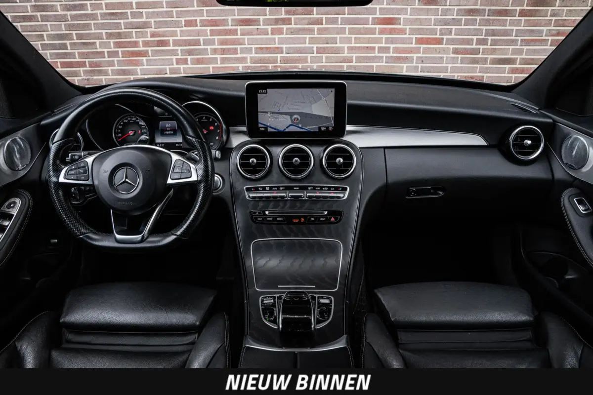 180 AMG Night Edition | Panoramadak | Burmester | Memory | 360 Camera | Leder | LED | Sfeerverlichting | Stoelverwarming | 19"