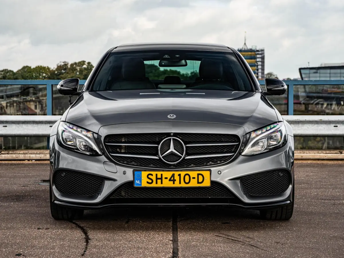 180 AMG Night Edition | Panoramadak | Burmester | Memory | 360 Camera | Leder | LED | Sfeerverlichting | Stoelverwarming | 19"