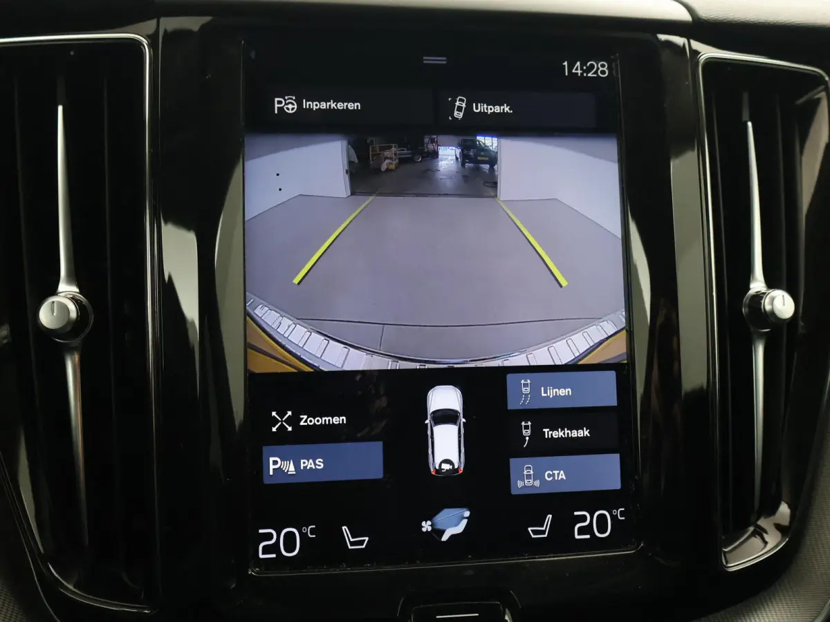 2.0 T5 AWD 254 PK AUT. INSCRIPTION + HEAD-UP | ELEK. TREKHAAK | ADAPTIVE CRUISE | CARPLAY | CAMERA