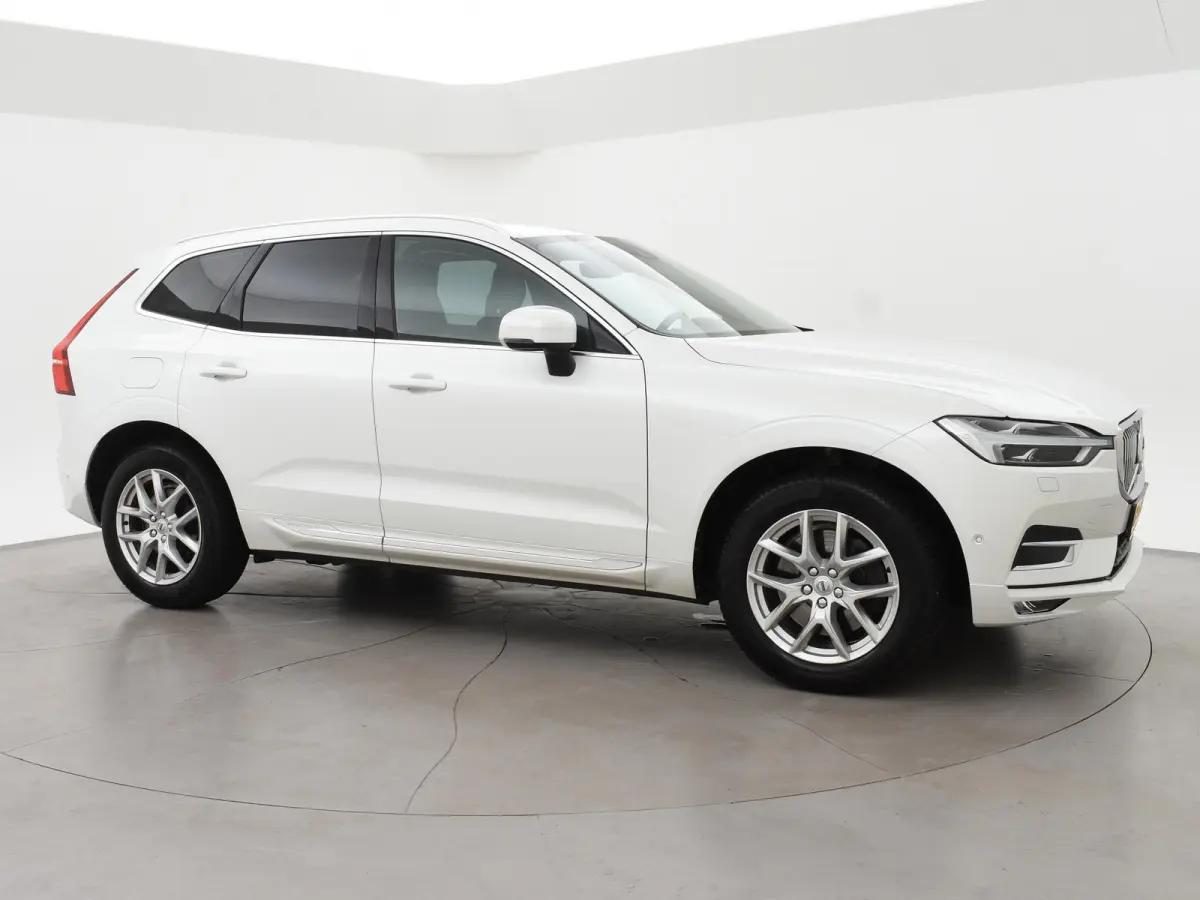 2.0 T5 AWD 254 PK AUT. INSCRIPTION + HEAD-UP | ELEK. TREKHAAK | ADAPTIVE CRUISE | CARPLAY | CAMERA