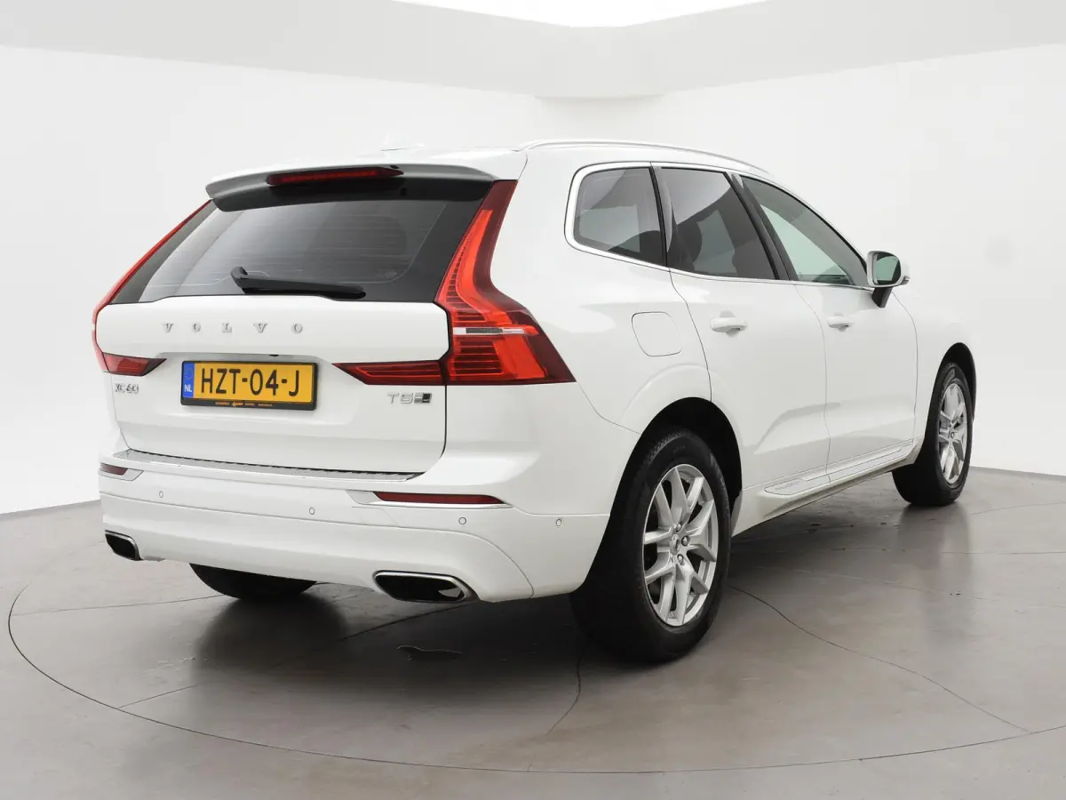 2.0 T5 AWD 254 PK AUT. INSCRIPTION + HEAD-UP | ELEK. TREKHAAK | ADAPTIVE CRUISE | CARPLAY | CAMERA
