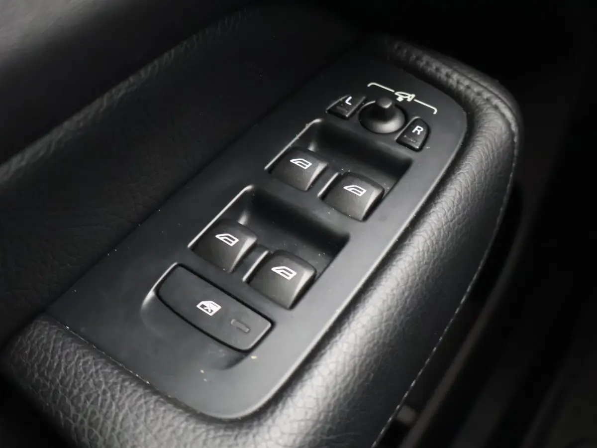 2.0 T5 AWD 254 PK AUT. INSCRIPTION + HEAD-UP | ELEK. TREKHAAK | ADAPTIVE CRUISE | CARPLAY | CAMERA