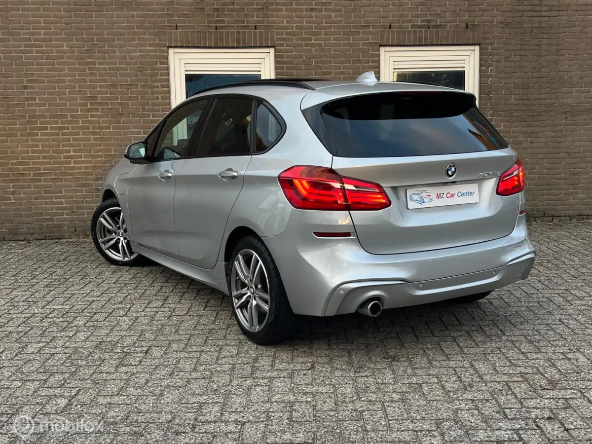 225xe iPerformance Executive Edition