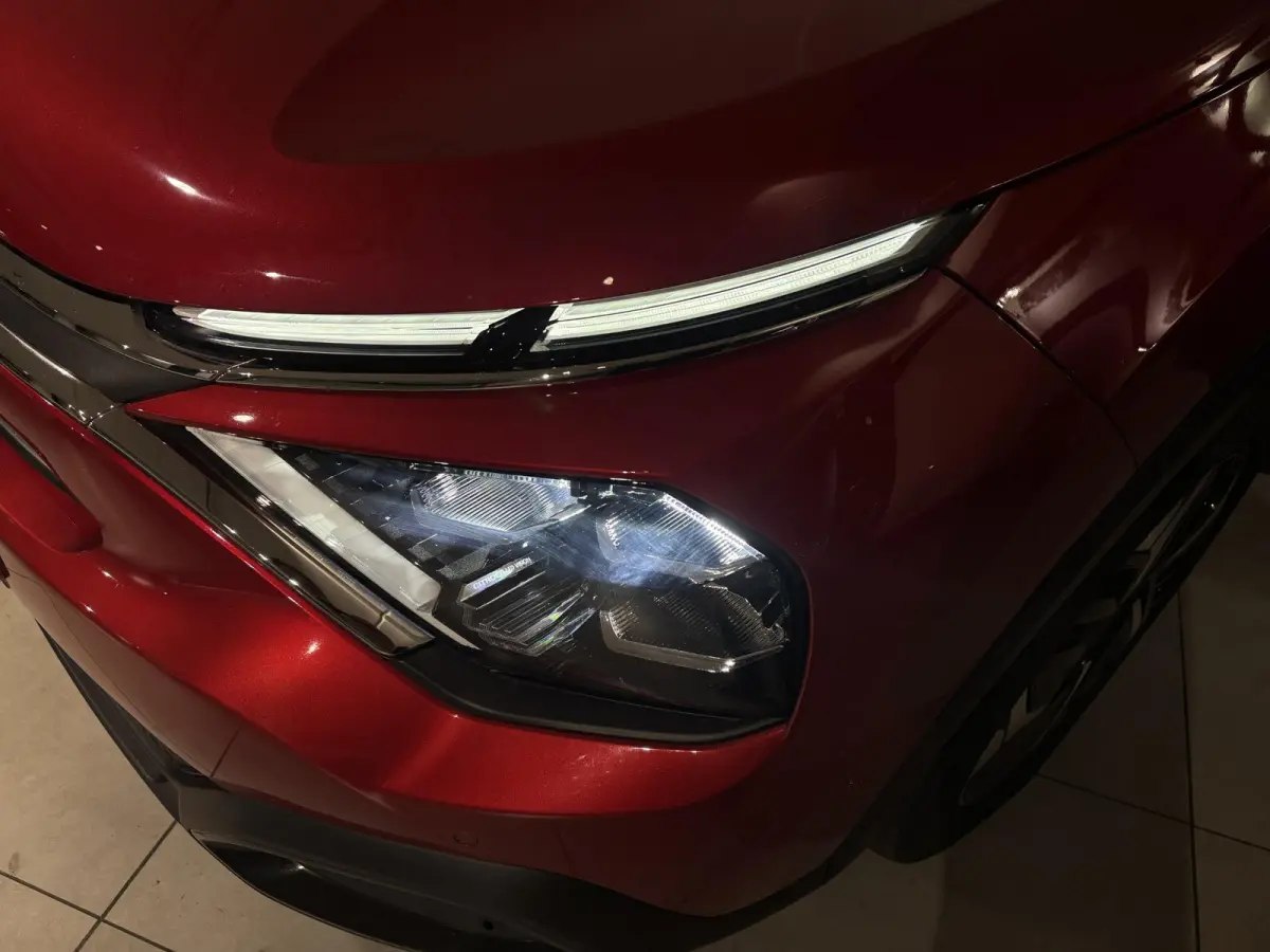 1.2 Puretech Feel Pack | Panorama dak | Cruise Control | Camera achter | Head- Up Disdplay | Apple Carplay-Android Auto