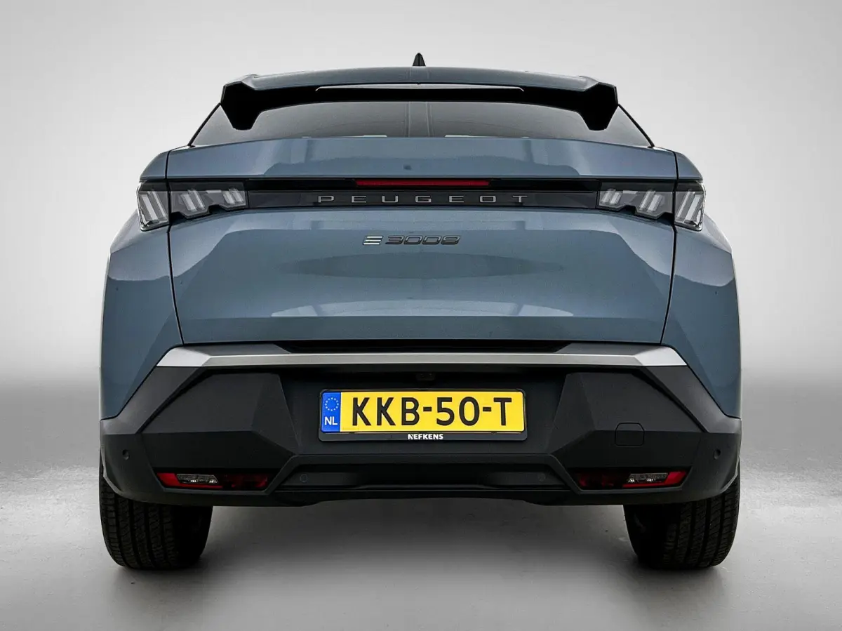 Allure Avantage 210pk 73 kWh Automaat | Navigatie | Accu 99% | Adaptieve Cruise Control | Stoelverwarming | Dodehoek Bewaking | Apple Carplay/Android Auto |