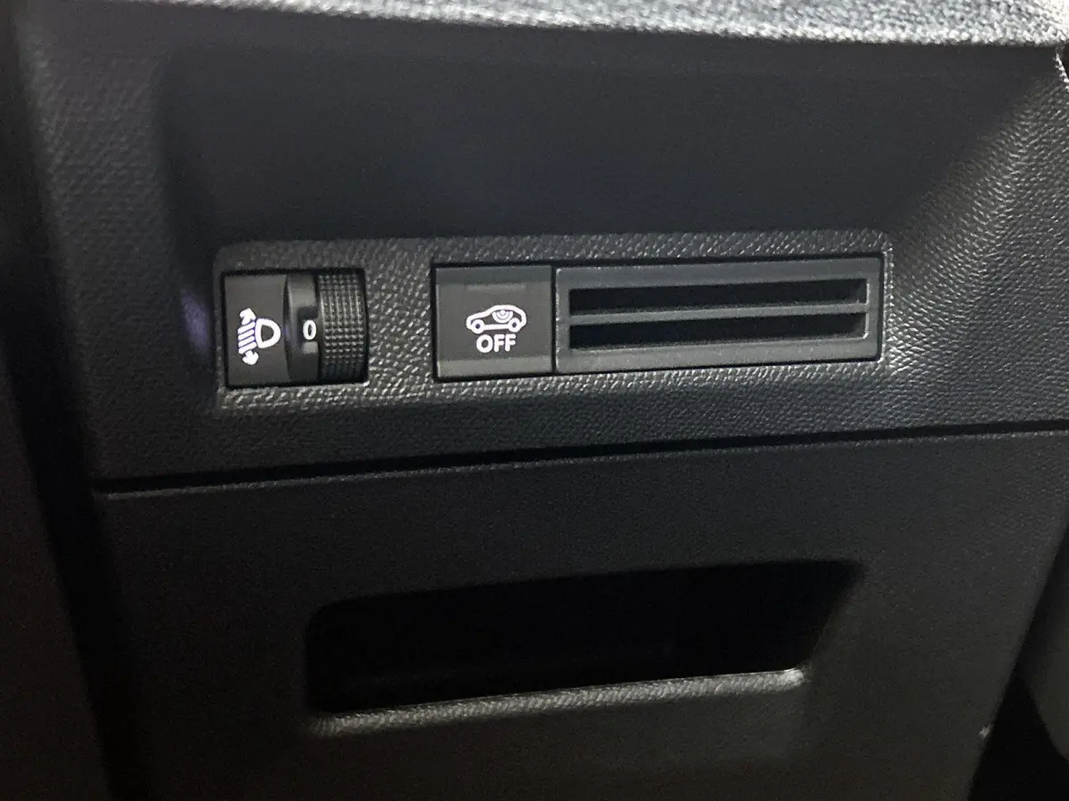 Allure Avantage 210pk 73 kWh Automaat | Navigatie | Accu 99% | Adaptieve Cruise Control | Stoelverwarming | Dodehoek Bewaking | Apple Carplay/Android Auto |