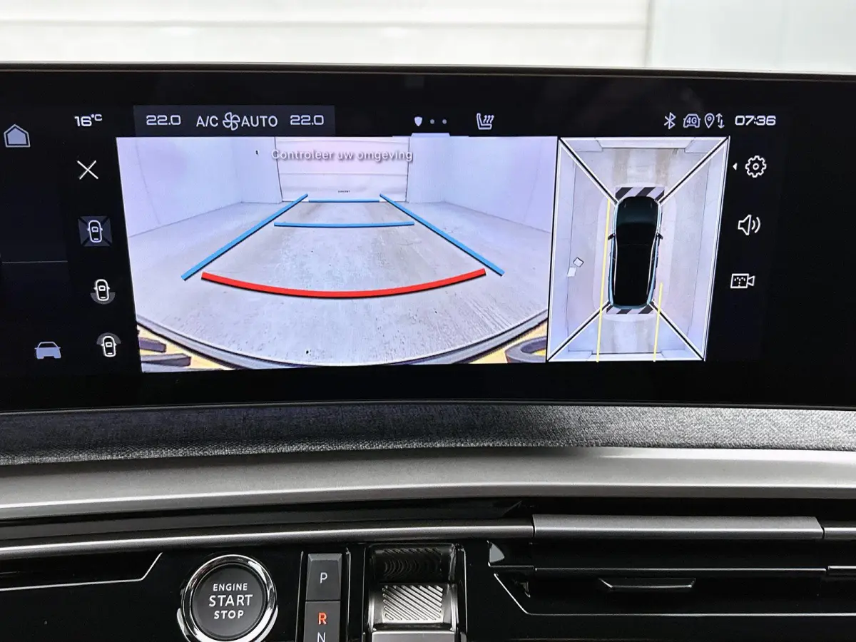 Allure Avantage 210pk 73 kWh Automaat | Navigatie | Accu 99% | Adaptieve Cruise Control | Stoelverwarming | Dodehoek Bewaking | Apple Carplay/Android Auto |