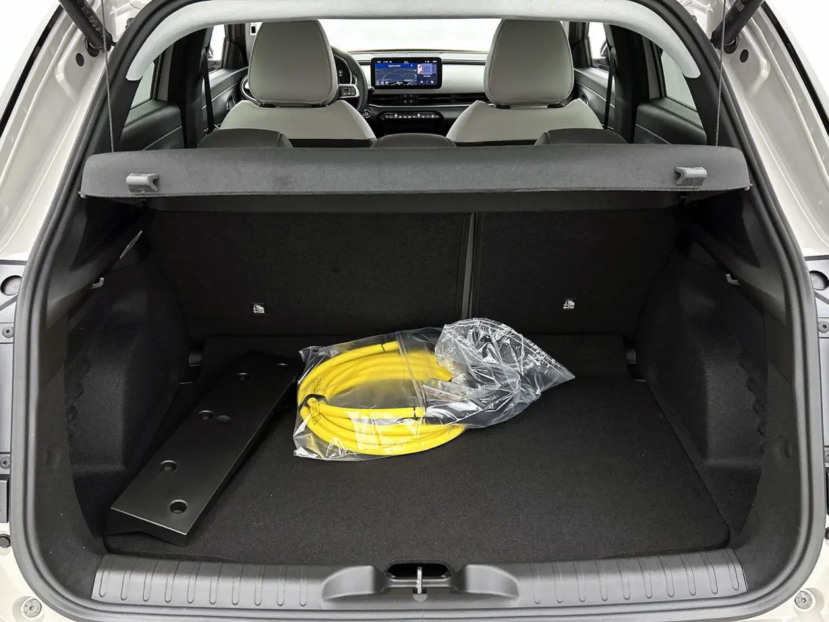 156pk La Prima 54 kWh Automaat | Tot 8 Jaar Garantie | 3 Fase | Elektrische Achterklep | Elektrische Bestuurdersstoel met Massage | Navigatie | Climate Control | Adaptieve Cruise Control | 1