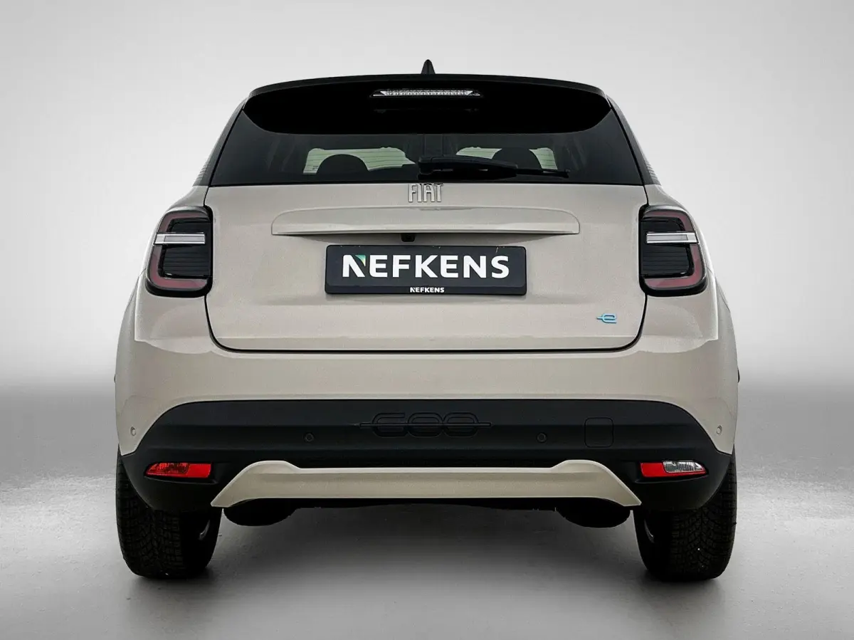 156pk La Prima 54 kWh Automaat | Tot 8 Jaar Garantie | 3 Fase | Elektrische Achterklep | Elektrische Bestuurdersstoel met Massage | Navigatie | Climate Control | Adaptieve Cruise Control | 1