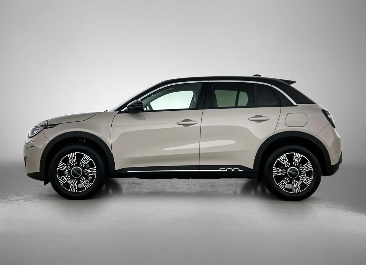 156pk La Prima 54 kWh Automaat | Tot 8 Jaar Garantie | 3 Fase | Elektrische Achterklep | Elektrische Bestuurdersstoel met Massage | Navigatie | Climate Control | Adaptieve Cruise Control | 1