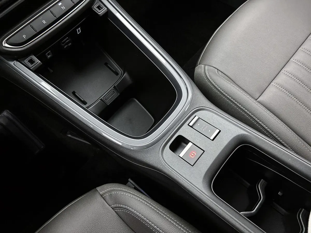 156pk La Prima 54 kWh Automaat | Tot 8 Jaar Garantie | 3 Fase | Elektrische Achterklep | Elektrische Bestuurdersstoel met Massage | Navigatie | Climate Control | Adaptieve Cruise Control | 1