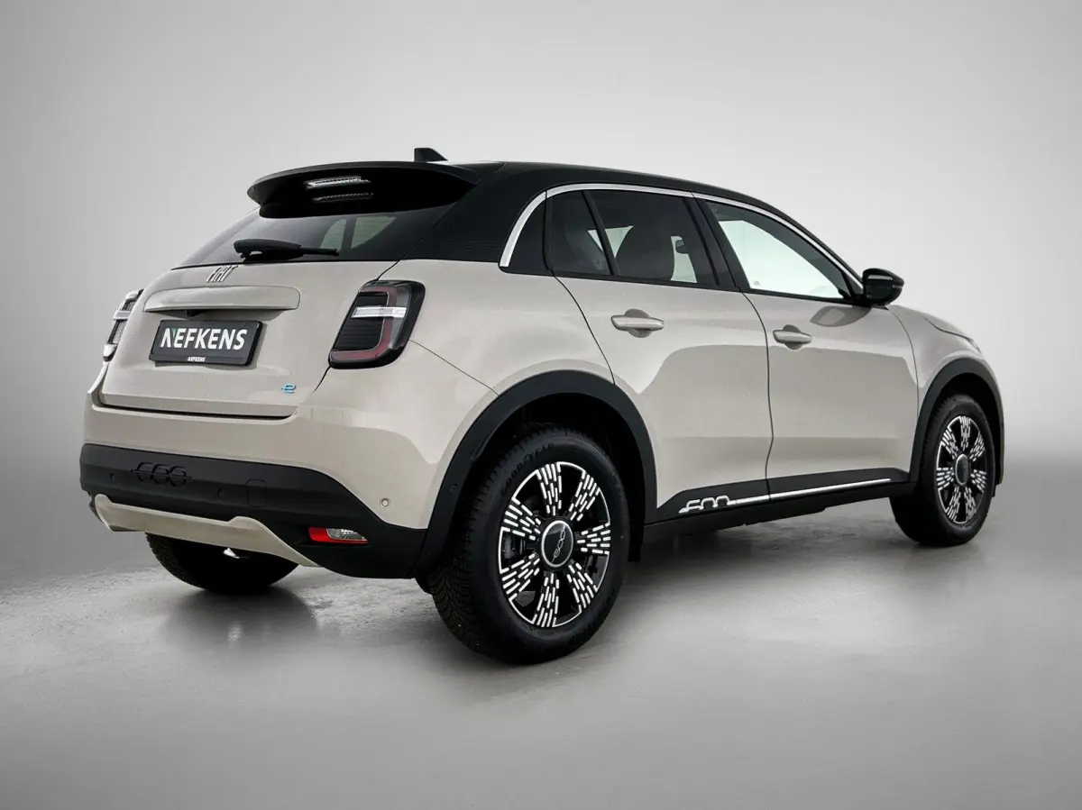156pk La Prima 54 kWh Automaat | Tot 8 Jaar Garantie | 3 Fase | Elektrische Achterklep | Elektrische Bestuurdersstoel met Massage | Navigatie | Climate Control | Adaptieve Cruise Control | 1