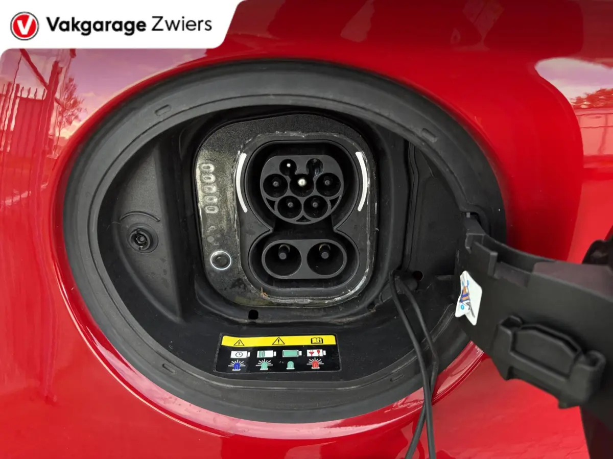 RED 24 kWh SOH 93.3%|Carplay|Navi