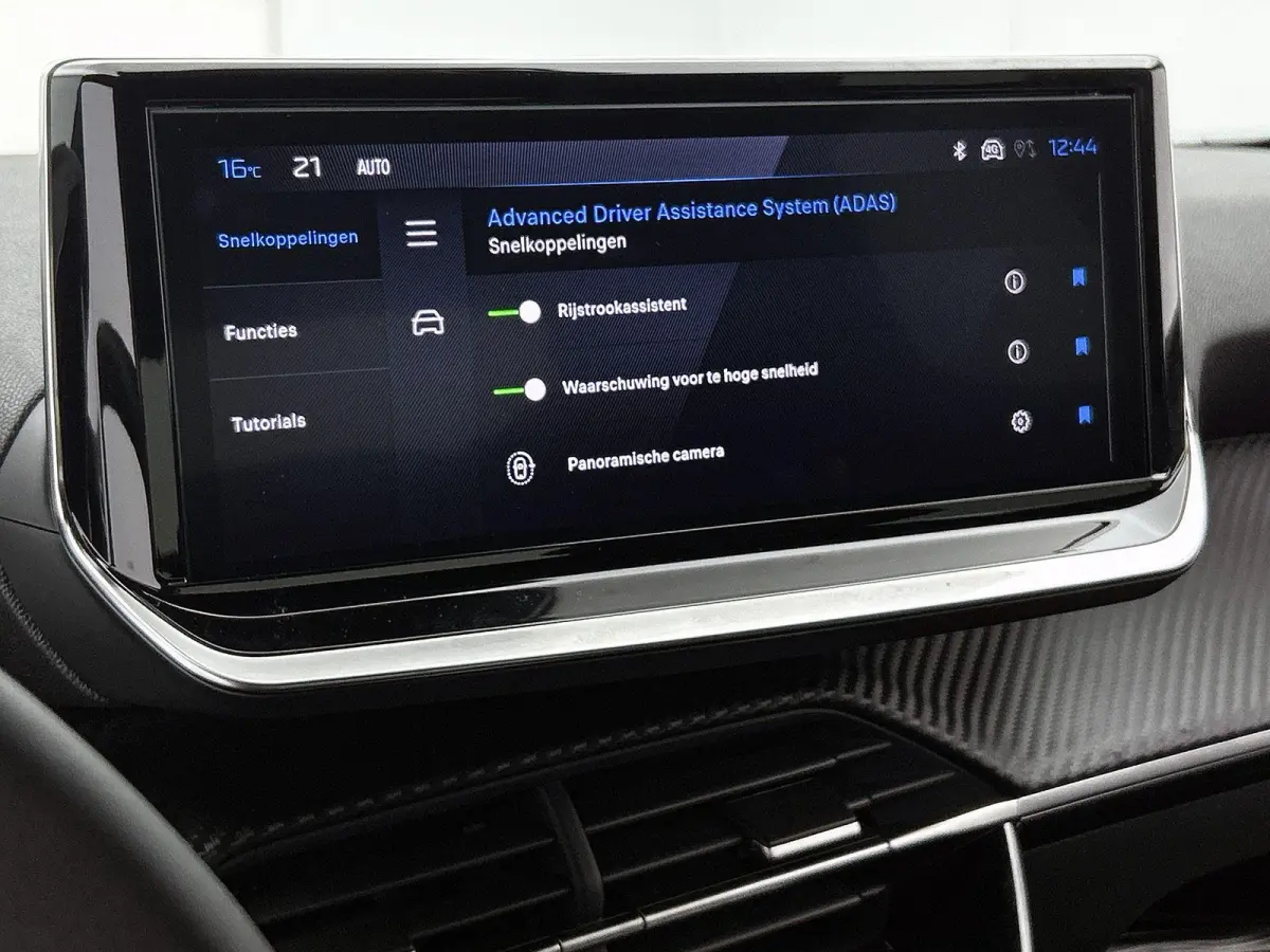 1.2 Envy 110pk Automaat Nefkens Edition | Tot 8 Jaar Garantie | Camera Voor + Achter | Navigatie | Climate Control | Adaptieve Cruise Control | Dodehoekdetectie | 16"LMV | LED |