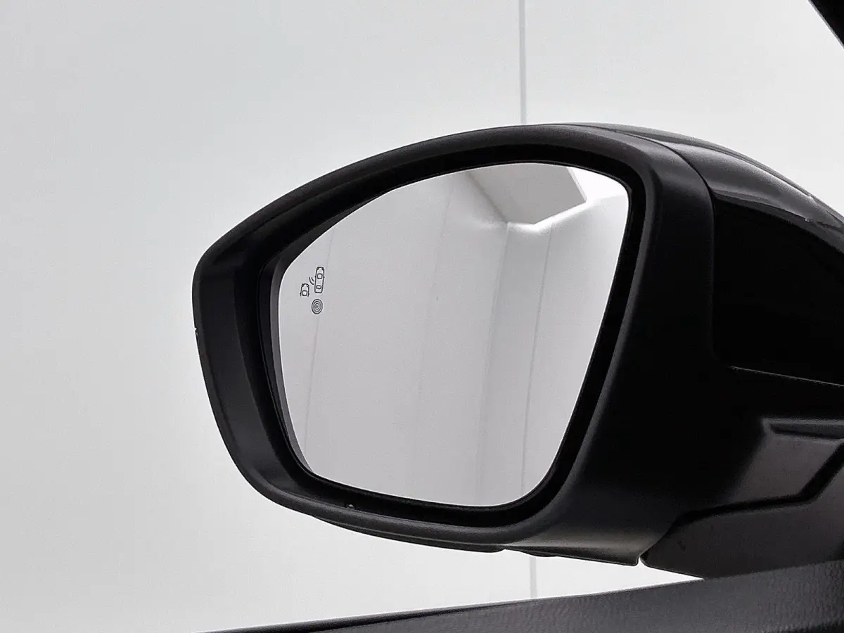 1.2 Envy 110pk Automaat Nefkens Edition | Tot 8 Jaar Garantie | Camera Voor + Achter | Navigatie | Climate Control | Adaptieve Cruise Control | Dodehoekdetectie | 16"LMV | LED |