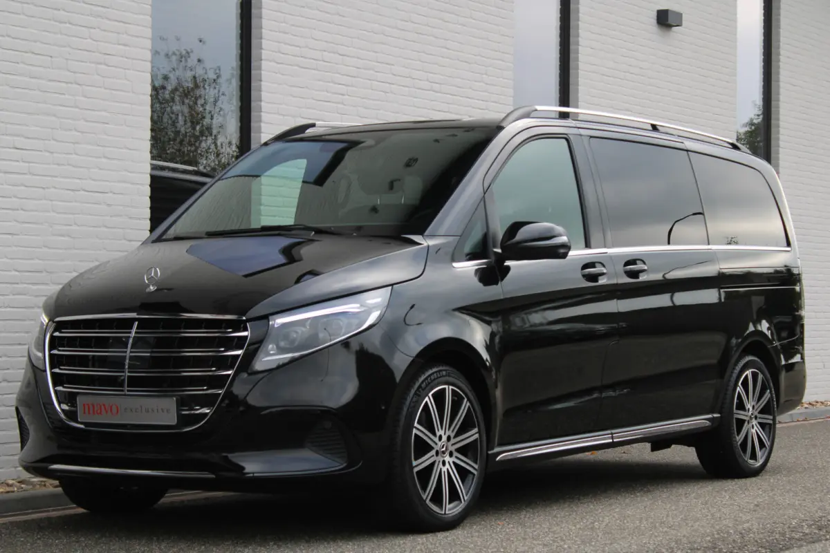 300d / AMG / Exclusive / 7-Pers / 4-Matic / Luchtv / Elec Stoel / Burmester / Vol Opties / NIEUWSTAAT