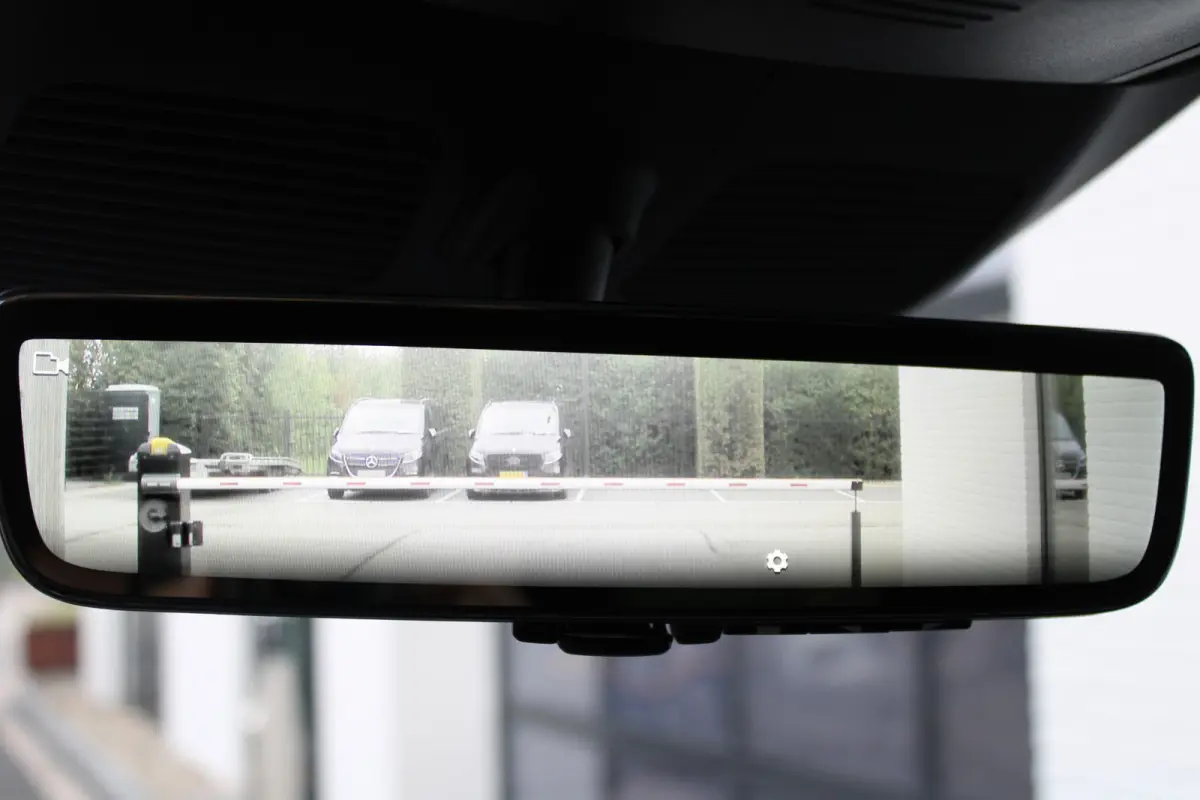 300d / AMG / Exclusive / 7-Pers / 4-Matic / Luchtv / Elec Stoel / Burmester / Vol Opties / NIEUWSTAAT