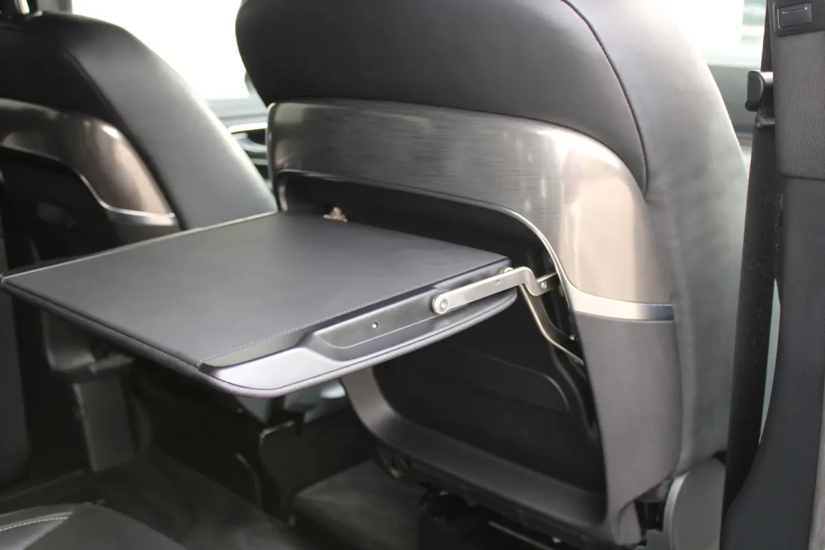 300d / AMG / Exclusive / 7-Pers / 4-Matic / Luchtv / Elec Stoel / Burmester / Vol Opties / NIEUWSTAAT