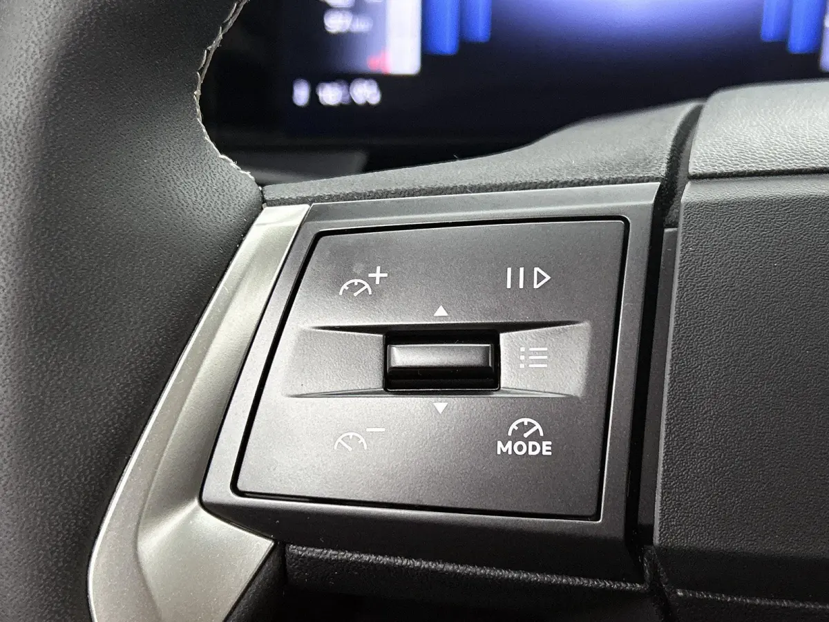 113pk GS 44 kWh Automaat | Tot 8 Jaar Garantie | Winter-Pakket | Dakrails | Navigatie | Climate Control | Cruise Control | Camera | 17"LMV | Dodehoekdetectie |