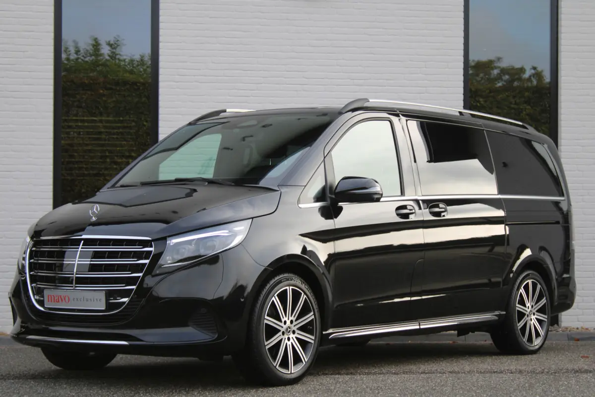 300d / AMG / Exclusive / DC / 4-Matic / Luchtv / Elec Stoel / Burmester / Vol Opties / NIEUWSTAAT