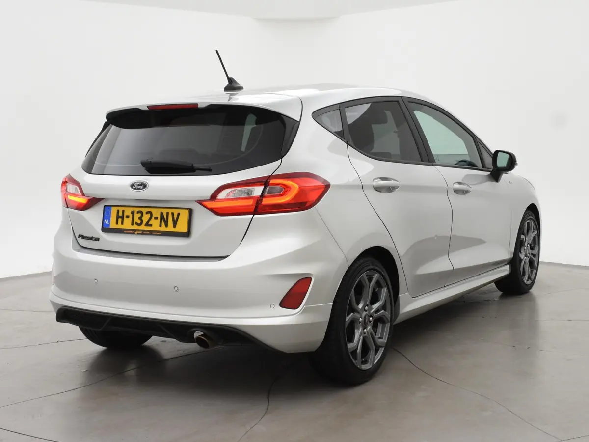 1.0 ECOBOOST ST-LINE + WINTERPACK | NAVIGATIE | APPLE CARPLAY | 17 INCH LMV