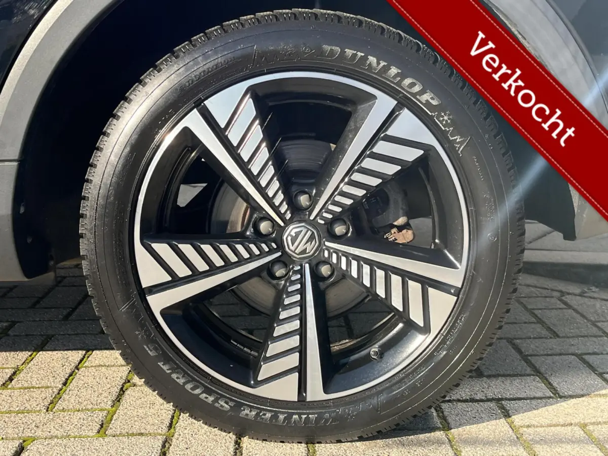 Luxury 45 kWh SOH 90% PANO+LEDER+CARPLAY+KEYLESS