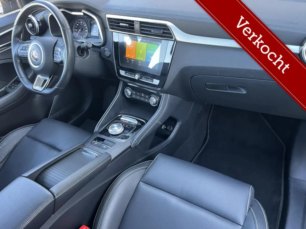 Luxury 45 kWh SOH 90% PANO+LEDER+CARPLAY+KEYLESS