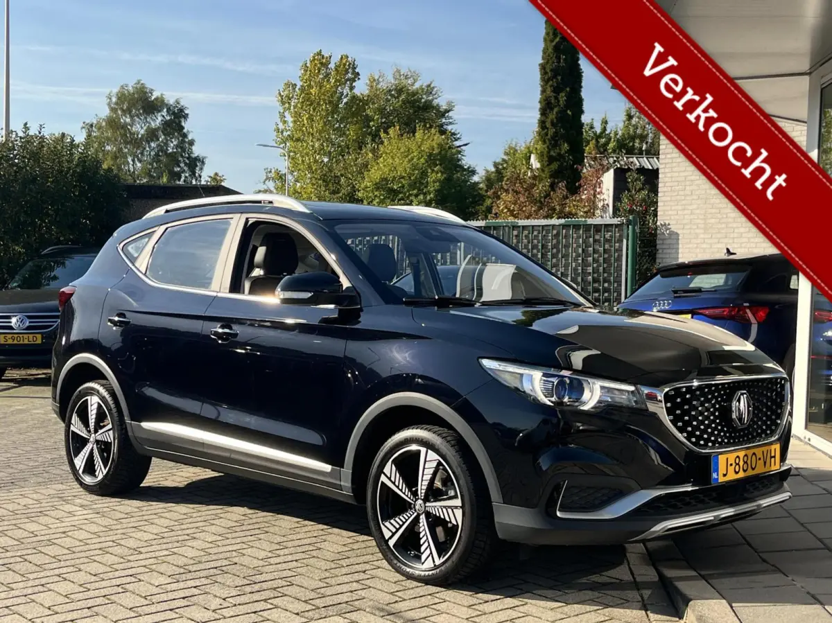 Luxury 45 kWh SOH 90% PANO+LEDER+CARPLAY+KEYLESS
