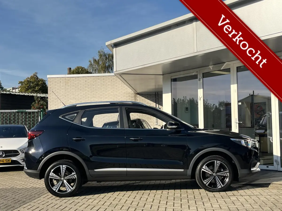 Luxury 45 kWh SOH 90% PANO+LEDER+CARPLAY+KEYLESS