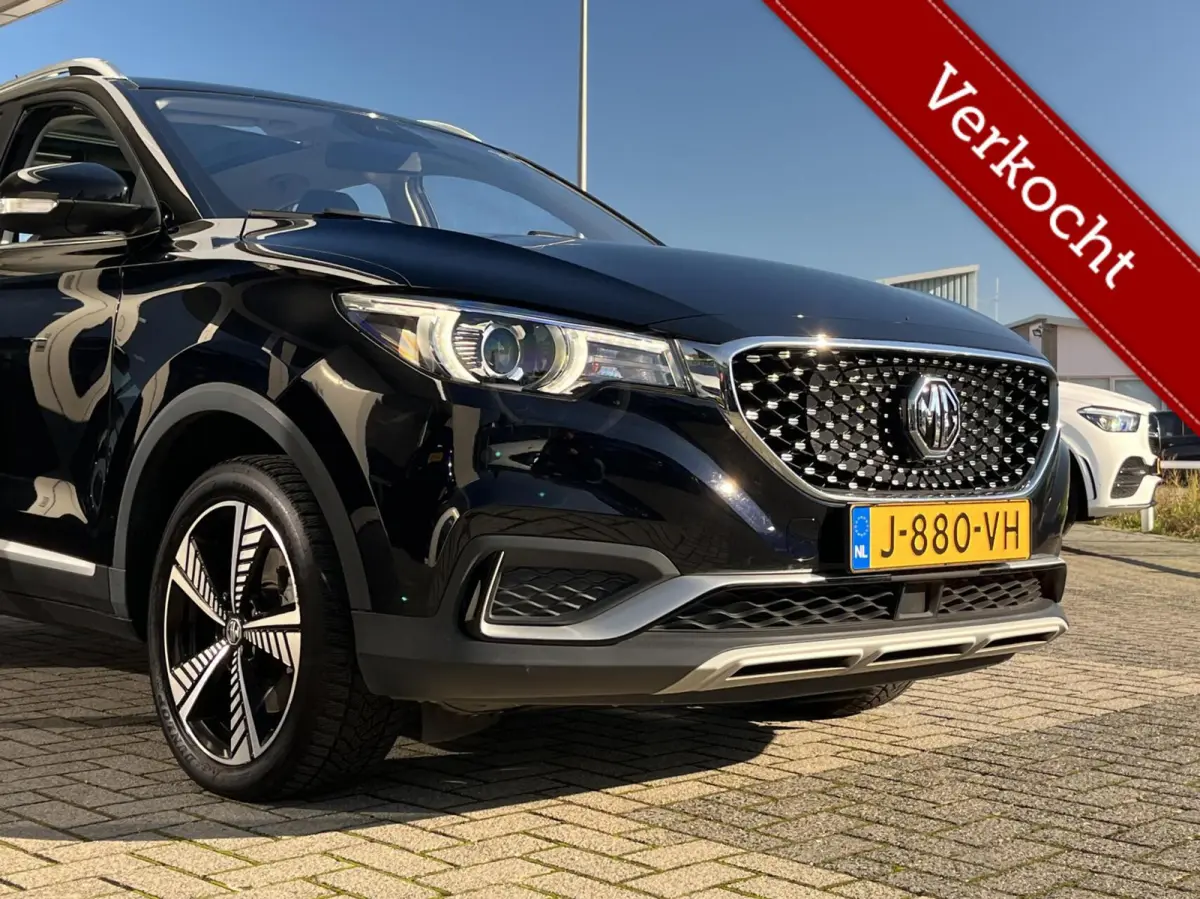 Luxury 45 kWh SOH 90% PANO+LEDER+CARPLAY+KEYLESS
