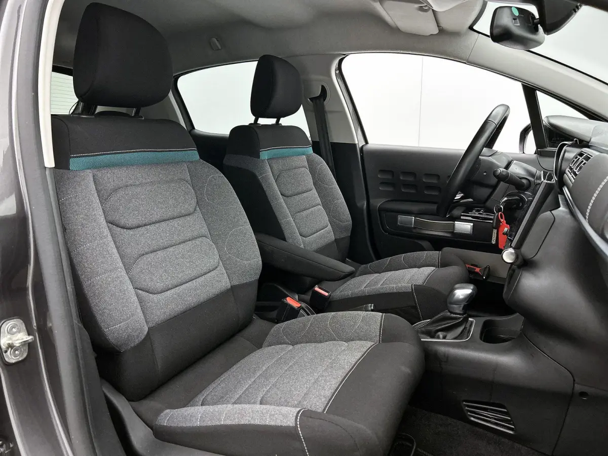 1.2 110pk Shine Automaat | Navigatie | Climate Control | Cruise Control | Camera | LED | 16"LMV |