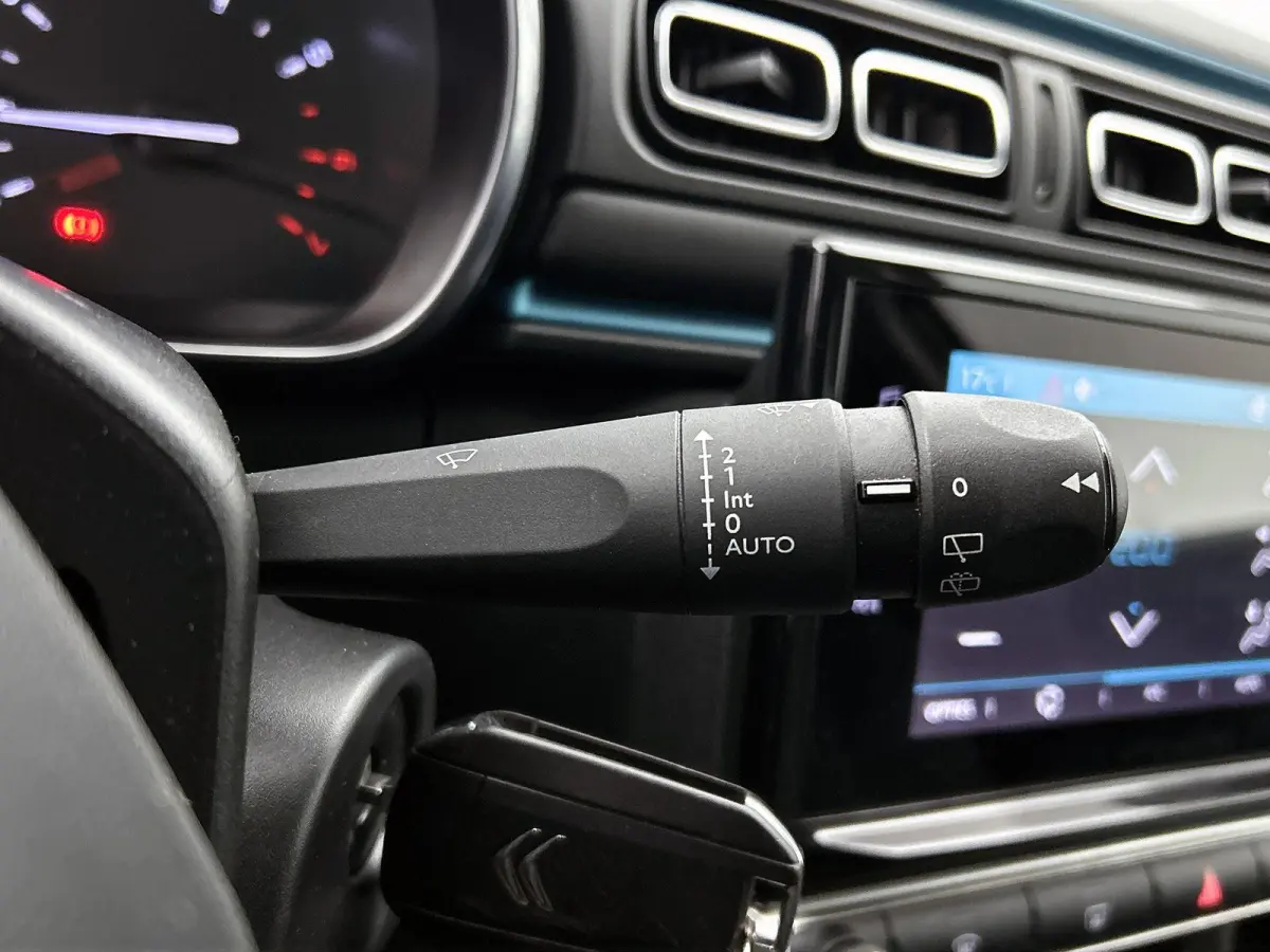 1.2 110pk Shine Automaat | Navigatie | Climate Control | Cruise Control | Camera | LED | 16"LMV |
