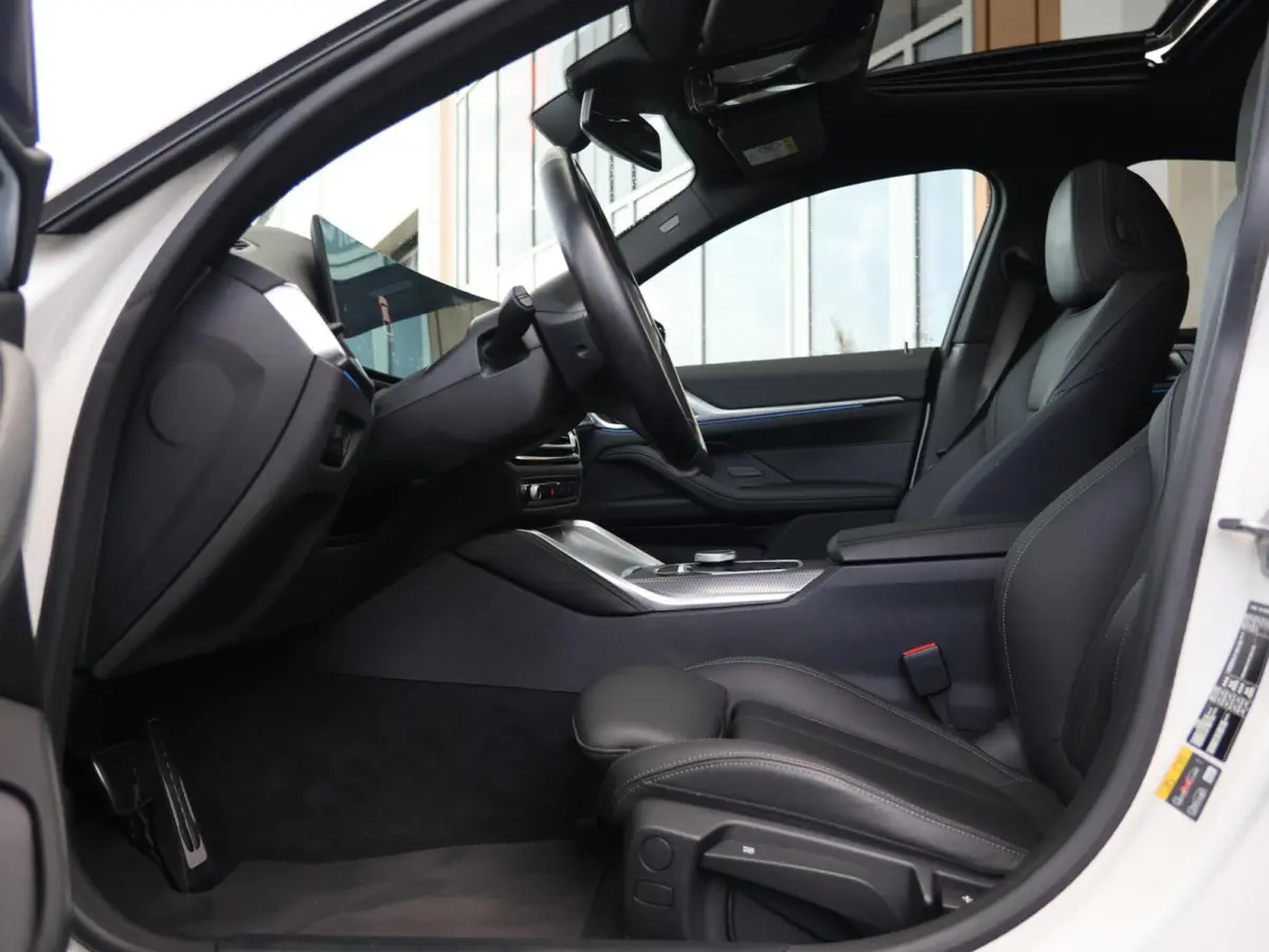 eDrive35 High Executive M Sport|Schuifdak|360 Camera