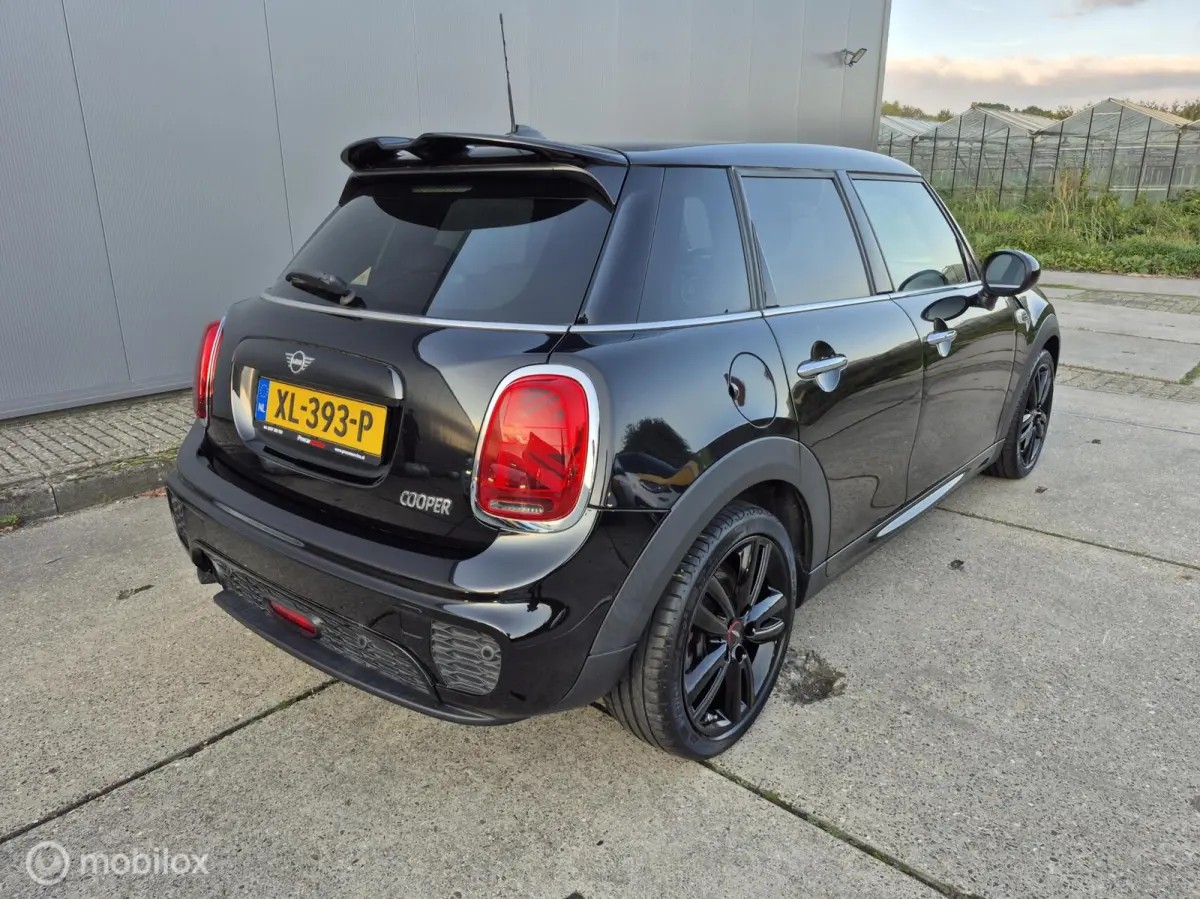 1.5 Cooper JCW Pakket / NAP / Dealer onderhouden