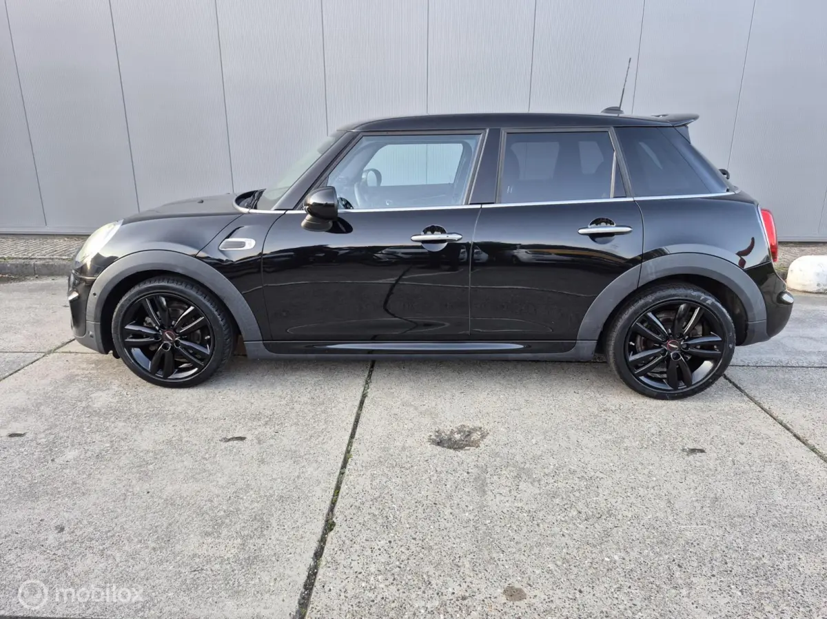 1.5 Cooper JCW Pakket / NAP / Dealer onderhouden