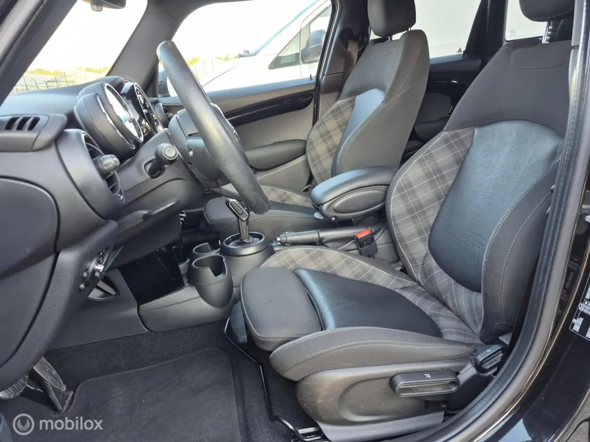 1.5 Cooper JCW Pakket / NAP / Dealer onderhouden