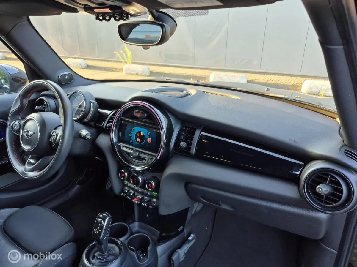 1.5 Cooper JCW Pakket / NAP / Dealer onderhouden
