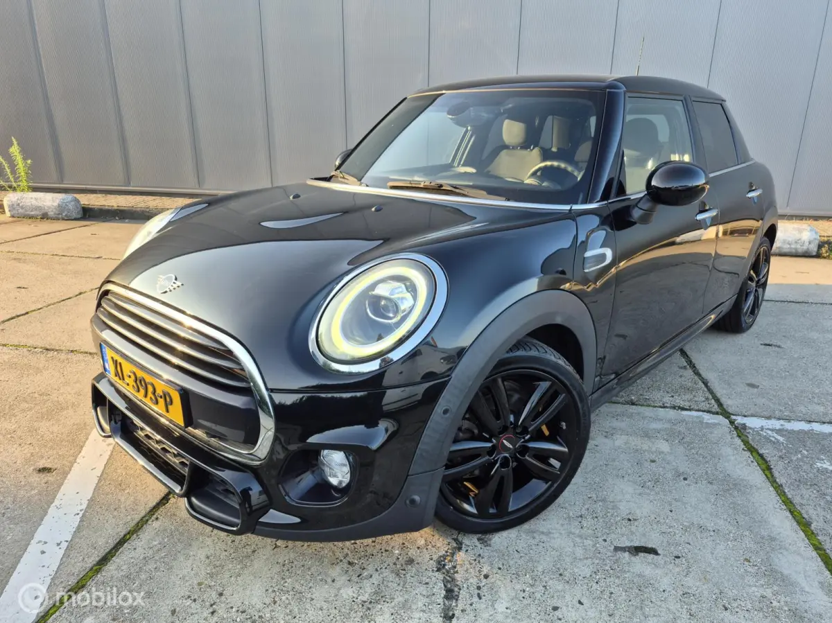 1.5 Cooper JCW Pakket / NAP / Dealer onderhouden