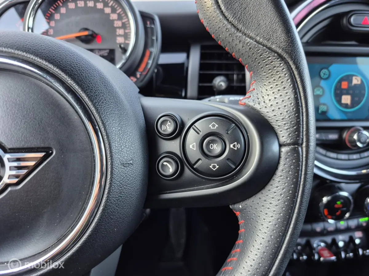 1.5 Cooper JCW Pakket / NAP / Dealer onderhouden