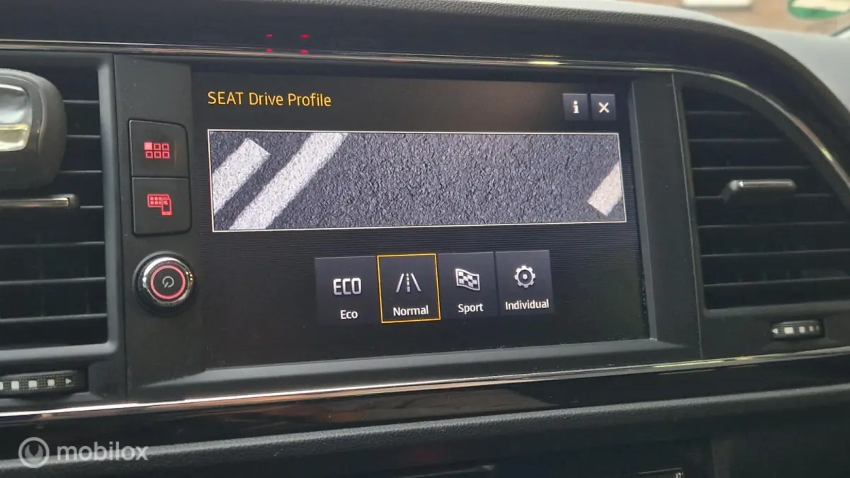 1.4 TSI FR PANO CAMERA SEATSOUND LANE ASS