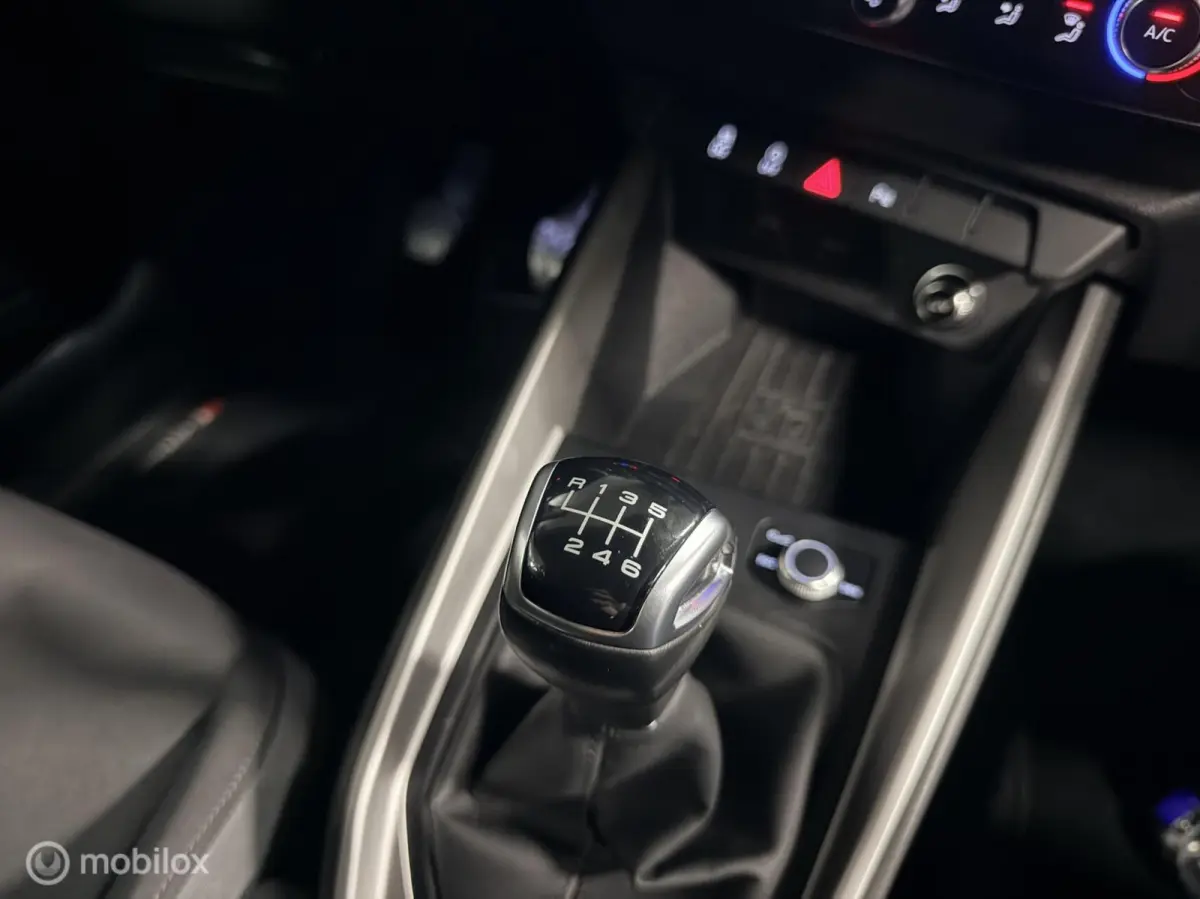 30 TFSI S edition carplay/stoelverwarming