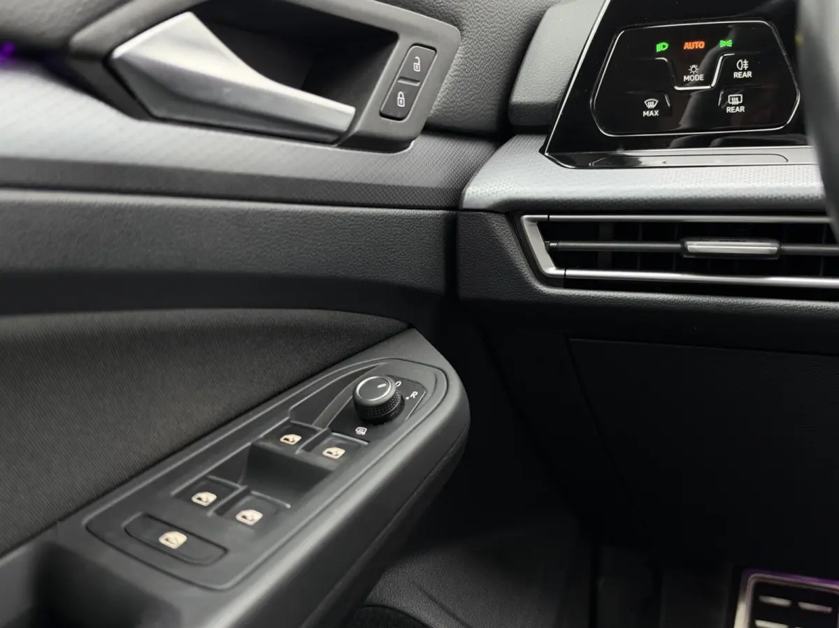 1.5 TSI | Virtual Cockpit | IQ Drive | CarPlay | Navigatie | Adaptive Cruise | Climate