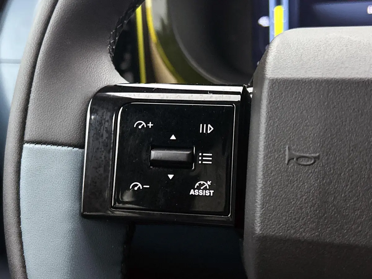 113pk La Prima 11 kW 44 kWh Automaat | Stoel-/Stuurverwarming | Camera | Stoel-/Stuurverwarming | LED Koplampen | DAB Ontvanger | Climate Control | Cruise Control | 17"LMV | Apple Carplay/An