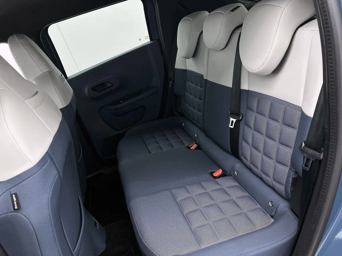 113pk La Prima 11 kW 44 kWh Automaat | Stoel-/Stuurverwarming | Camera | Stoel-/Stuurverwarming | LED Koplampen | DAB Ontvanger | Climate Control | Cruise Control | 17"LMV | Apple Carplay/An