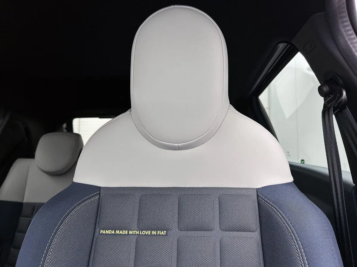 113pk La Prima 11 kW 44 kWh Automaat | Stoel-/Stuurverwarming | Camera | Stoel-/Stuurverwarming | LED Koplampen | DAB Ontvanger | Climate Control | Cruise Control | 17"LMV | Apple Carplay/An
