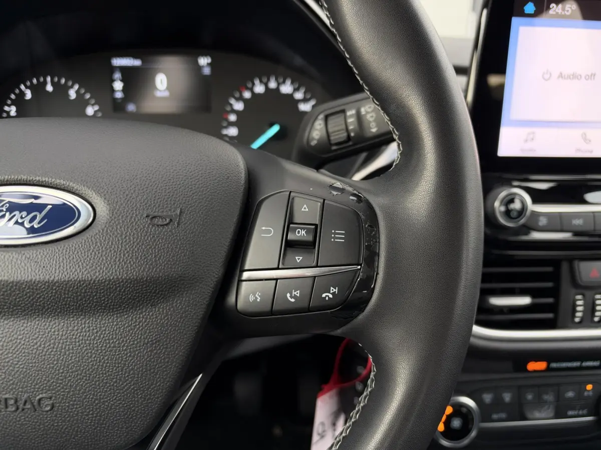 1.0 EcoBoost Titanium | LED | CarPlay | Navigatie | Cruise | Climate | Lichtmetaal | Sensoren