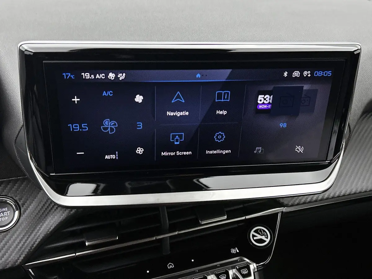 1.2 Hybrid 145pk Allure Automaat | Tot 8 Jaar Garantie | Adaptieve Cruise Control | LED | 17"LMV | Climate Control | Camera Voor + Achter | Dodehoekdetectie | Apple Carplay/Android Auto |