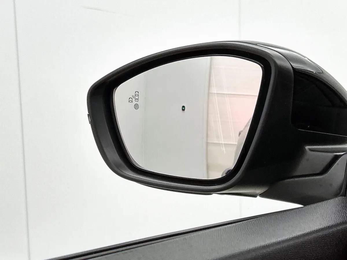 1.2 Hybrid 145pk Allure Automaat | Tot 8 Jaar Garantie | Adaptieve Cruise Control | LED | 17"LMV | Climate Control | Camera Voor + Achter | Dodehoekdetectie | Apple Carplay/Android Auto |