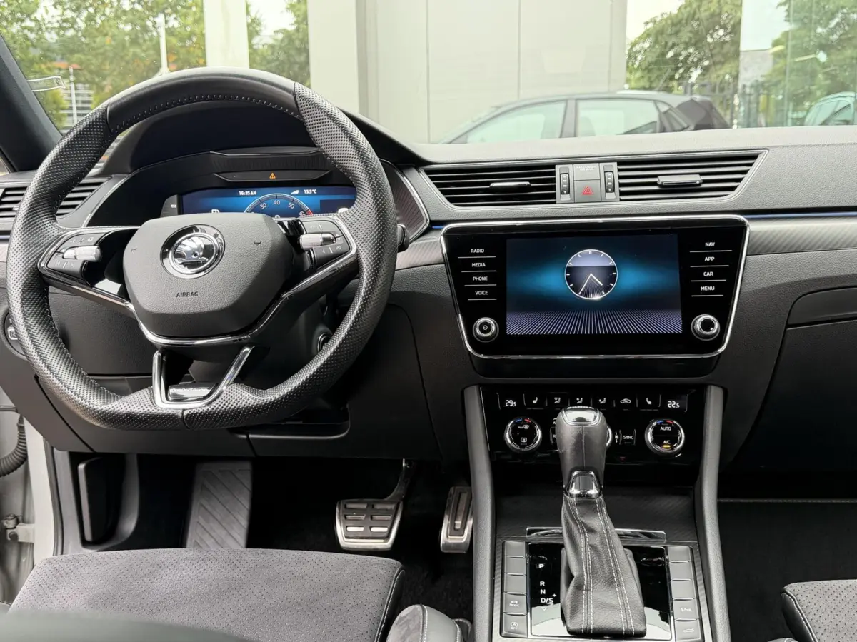 1.5 TSI ACT Sportl Bns 2022 Nardogrey