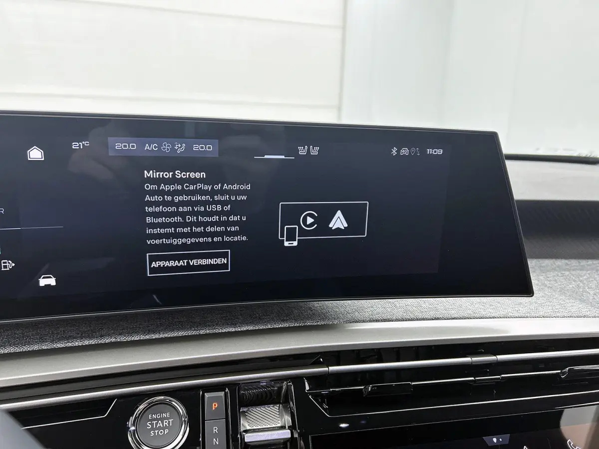 1.2 Hybrid 145pk Allure Automaat | Tot 8 Jaar Garantie | Navigatie | Adaptieve Cruise Control | Stoelverwarming | 360 Camera | LMV | AppleCarPlay/AndroidAuto | Climate Control | Virt.Cockpit